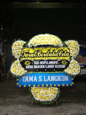 Papan Bunga Duka di Air Salemba